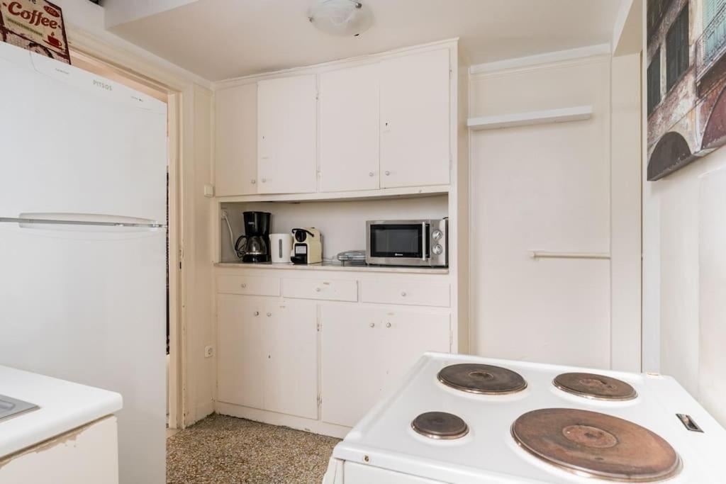 Apartment Amazing 3bdr With Unique Roof Garden In Plaka