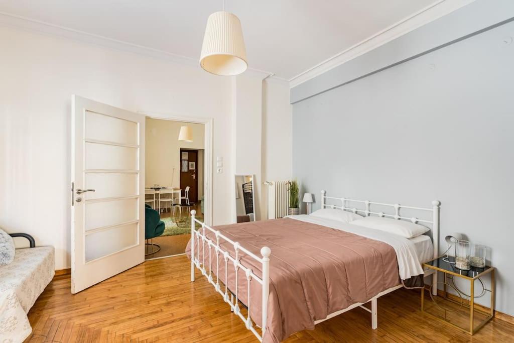 Amazing 3bdr With Unique Roof Garden In Plaka Apartment