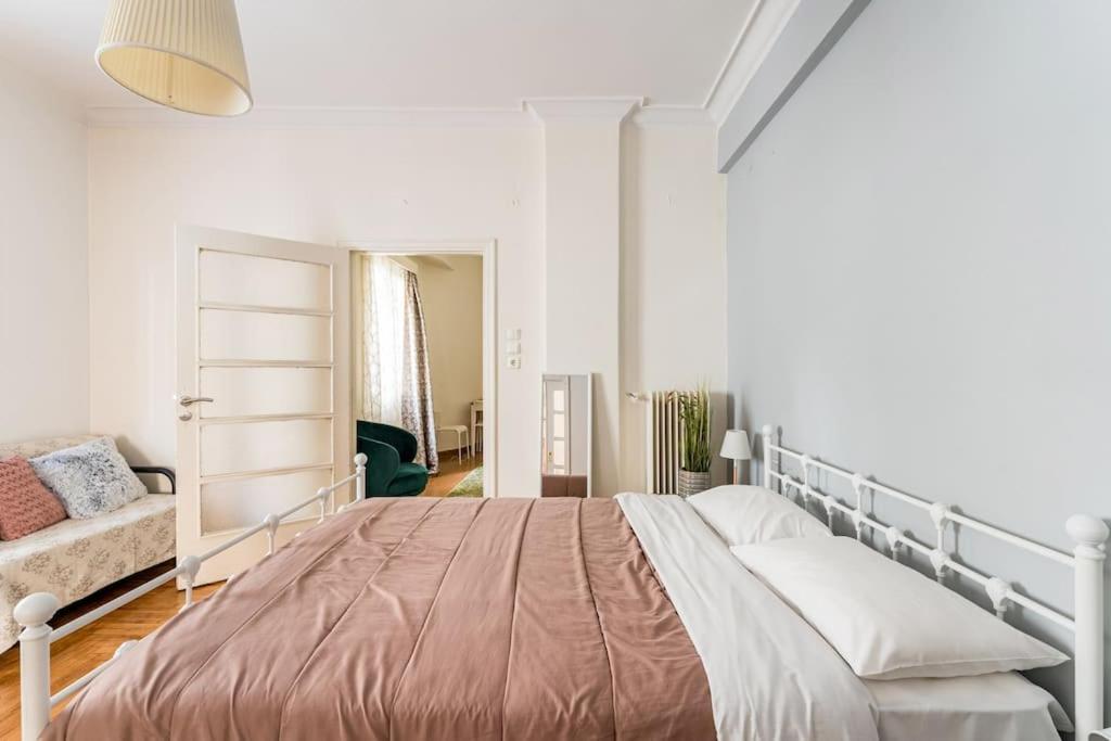 Amazing 3bdr With Unique Roof Garden In Plaka