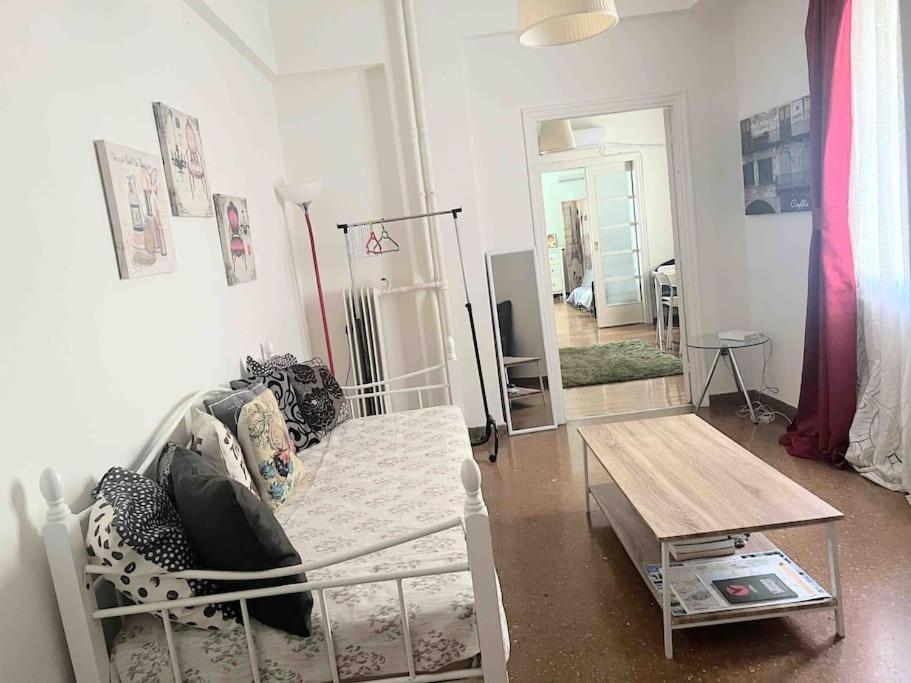 Amazing 3bdr With Unique Roof Garden In Plaka Apartment