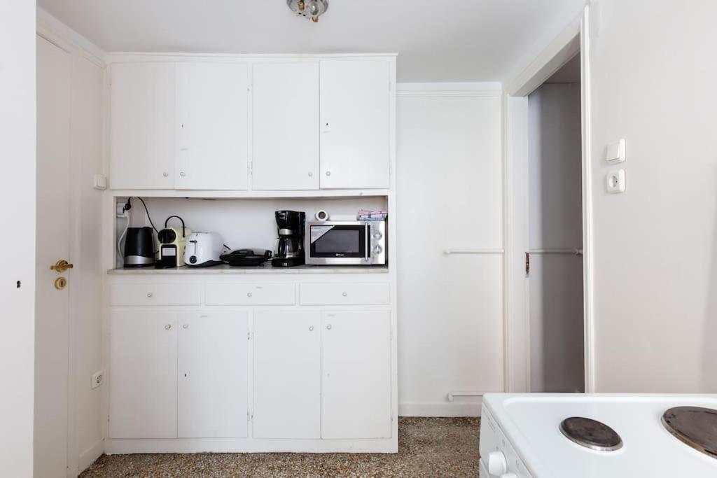 Amazing 3bdr With Unique Roof Garden In Plaka Apartment Athens