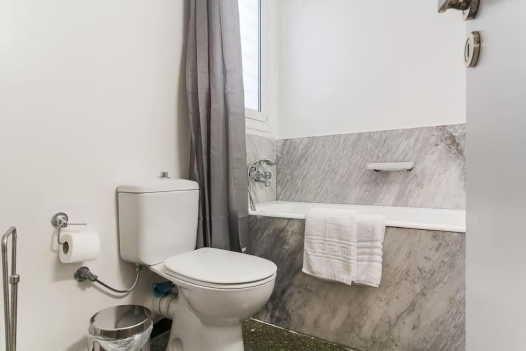 Amazing 3bdr With Unique Roof Garden In Plaka Apartment